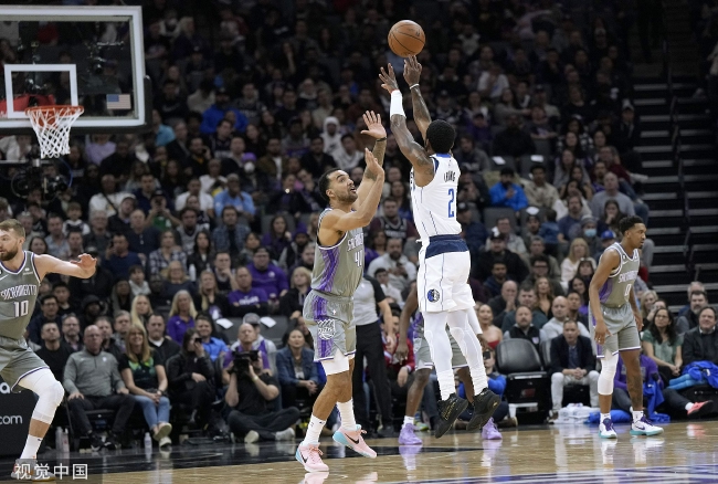  福克斯44分国王终结掘金七连胜  