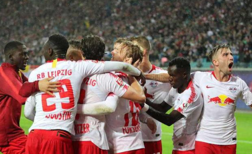  莱比锡红牛争议判罚引发热议  